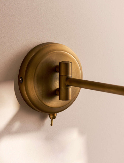 Peartree Extendable Arm Wall Light - Antique Brass