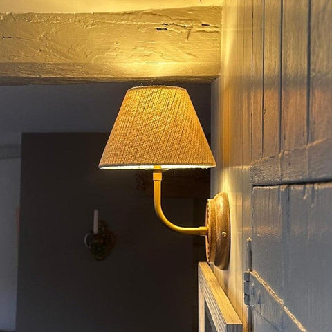 Lattice Waffle Shade Wall Light on Mango Wood and Polished Brass – modern wall lamp with woven shade